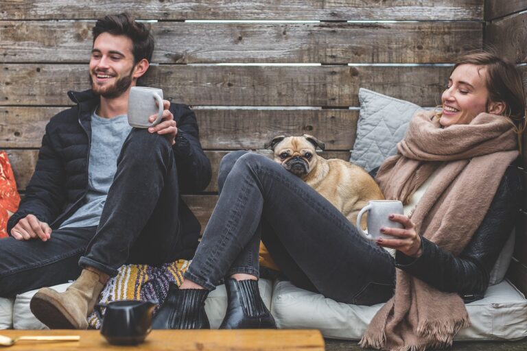 Modern Dating: Navigating Love in the Digital Age